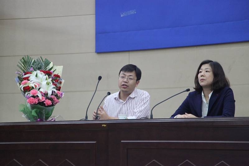 日出水了啊快点使劲动态图