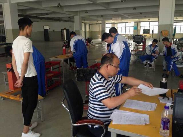 日出水了啊快点使劲动态图