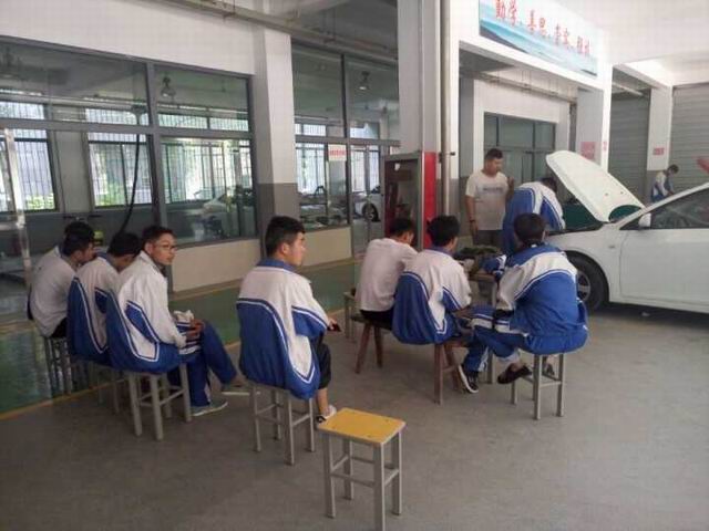 日出水了啊快点使劲动态图