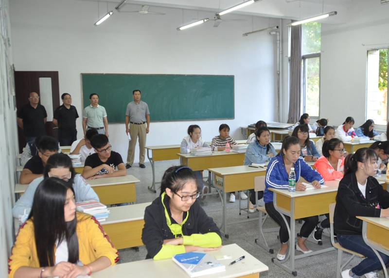 日出水了啊快点使劲动态图