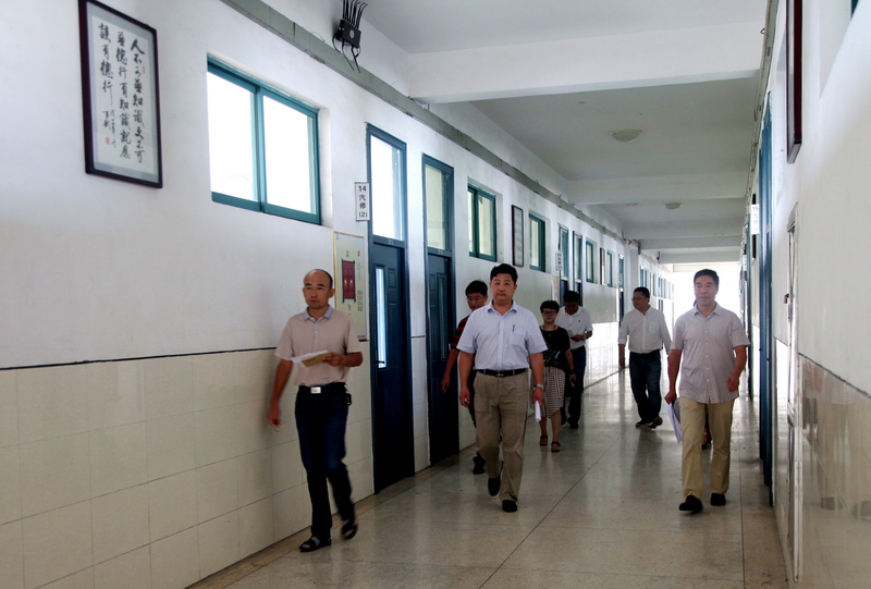 日出水了啊快点使劲动态图