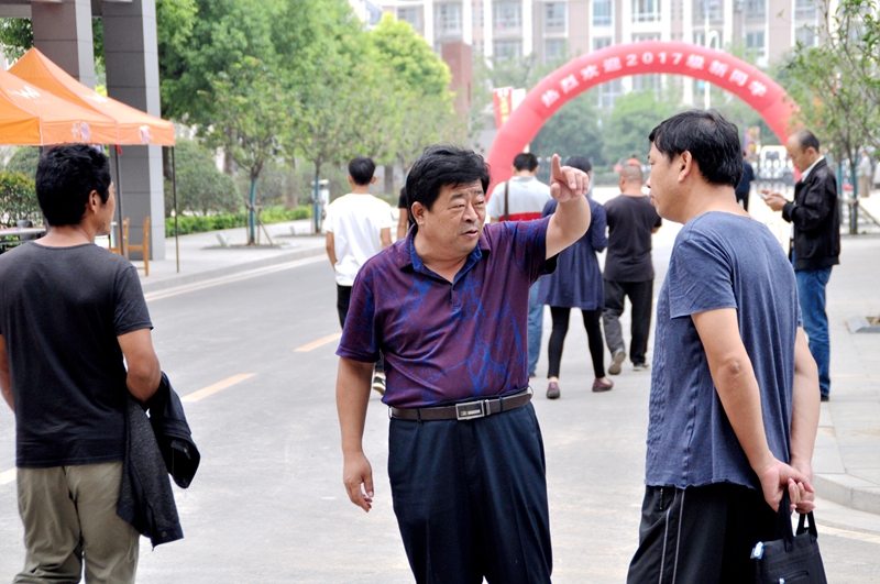 日出水了啊快点使劲动态图