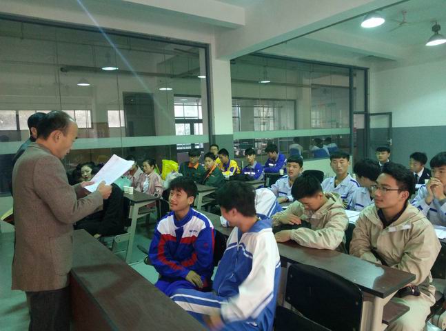 日出水了啊快点使劲动态图