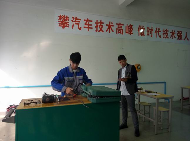 日出水了啊快点使劲动态图