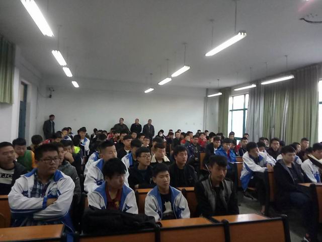 日出水了啊快点使劲动态图