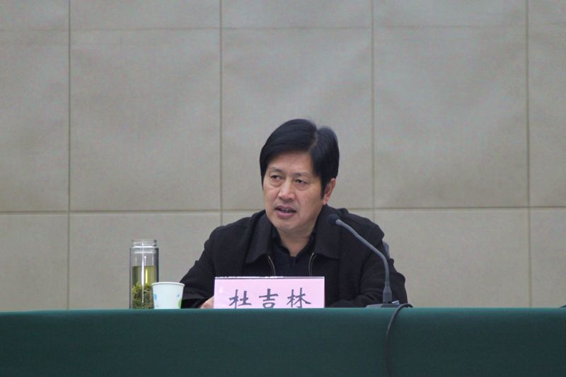 日出水了啊快点使劲动态图