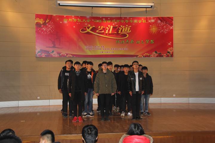 日出水了啊快点使劲动态图