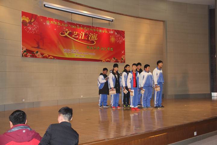 日出水了啊快点使劲动态图