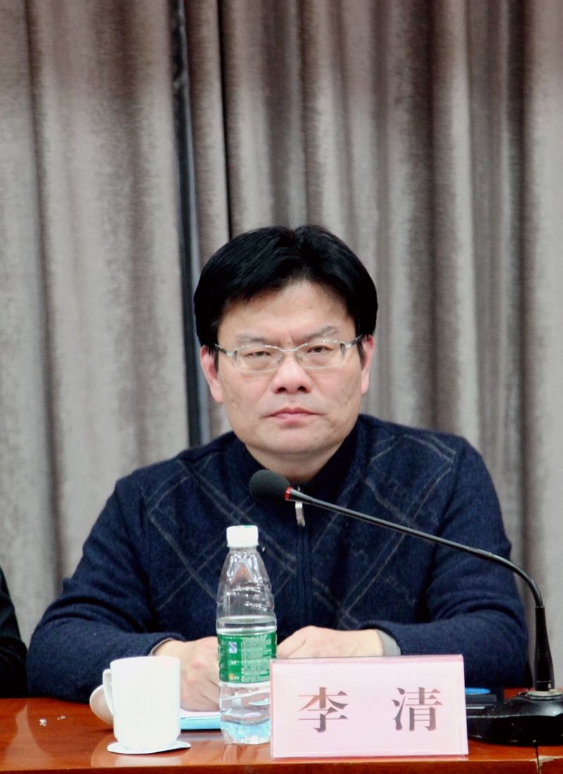 日出水了啊快点使劲动态图