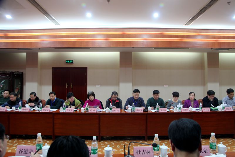 日出水了啊快点使劲动态图