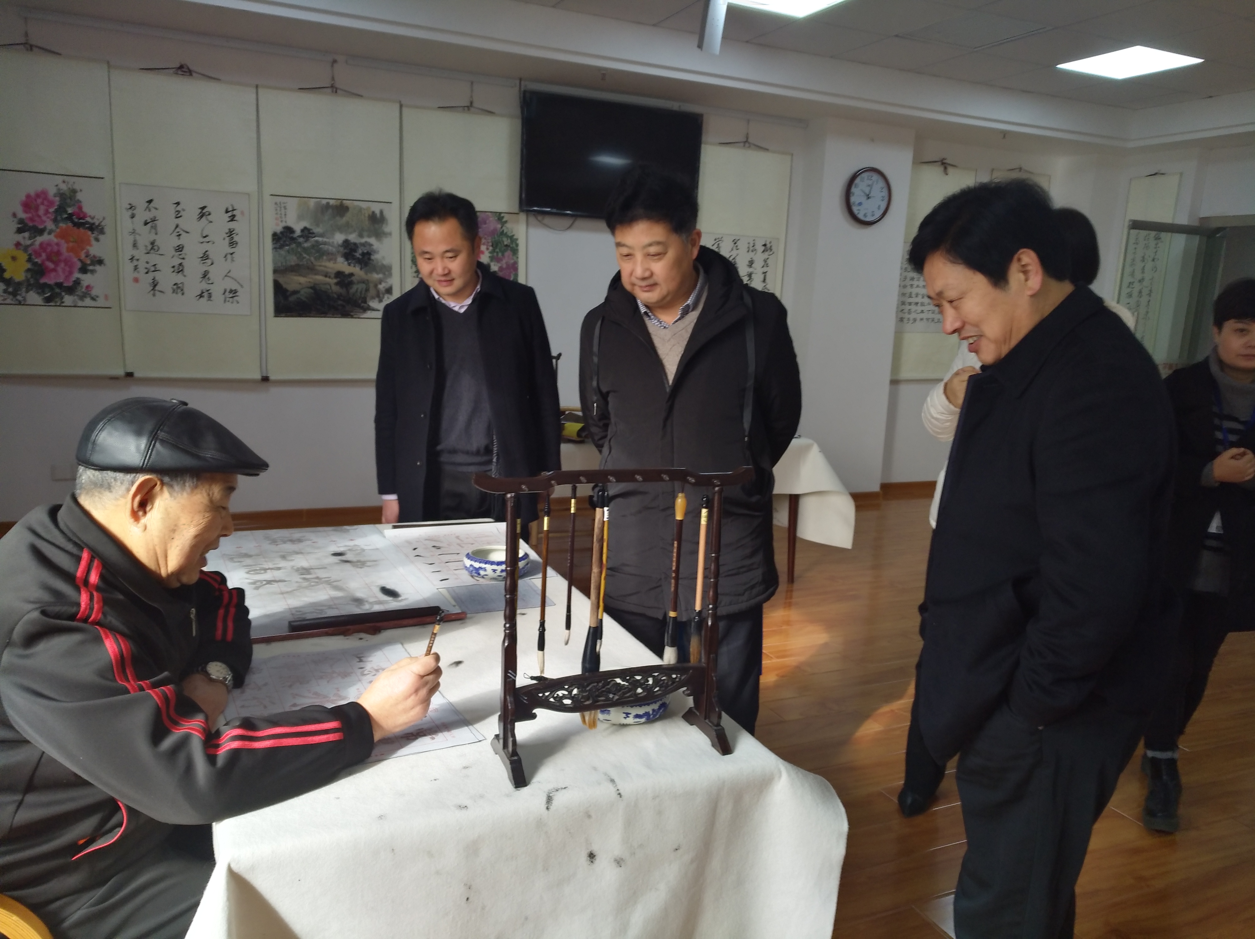 日出水了啊快点使劲动态图