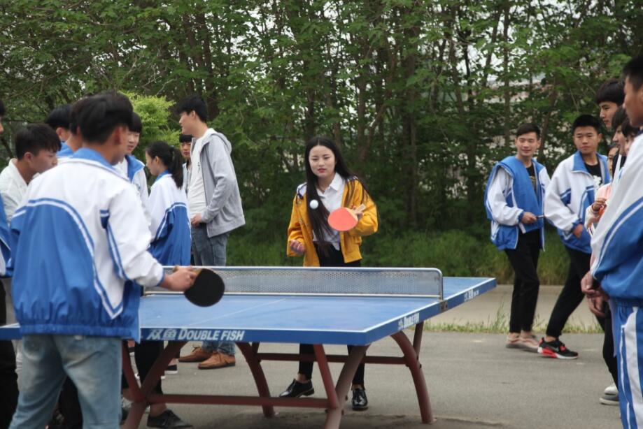 日出水了啊快点使劲动态图