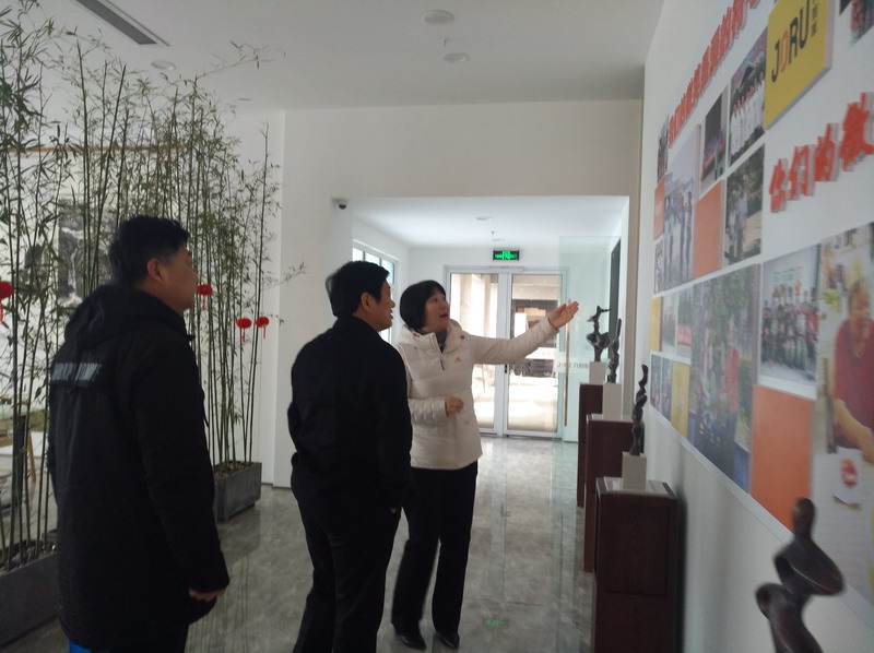 日出水了啊快点使劲动态图