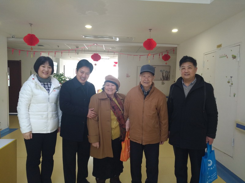 日出水了啊快点使劲动态图