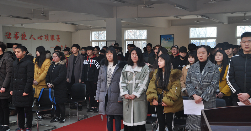 日出水了啊快点使劲动态图