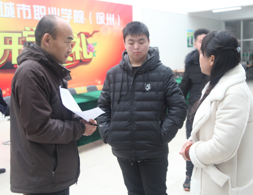 日出水了啊快点使劲动态图