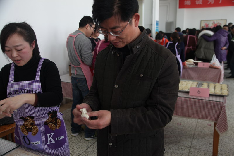 日出水了啊快点使劲动态图