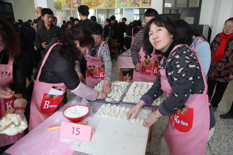 日出水了啊快点使劲动态图