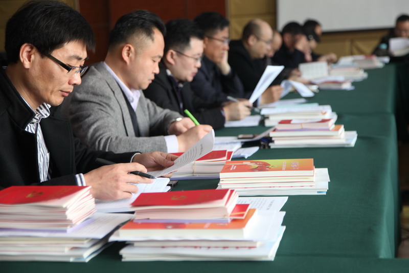 日出水了啊快点使劲动态图