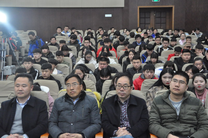 日出水了啊快点使劲动态图