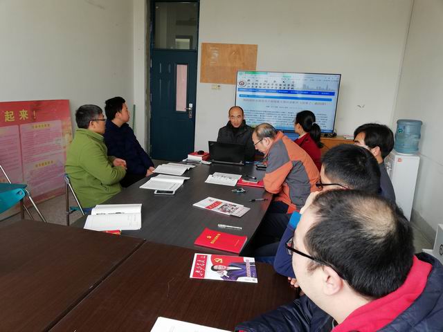 日出水了啊快点使劲动态图