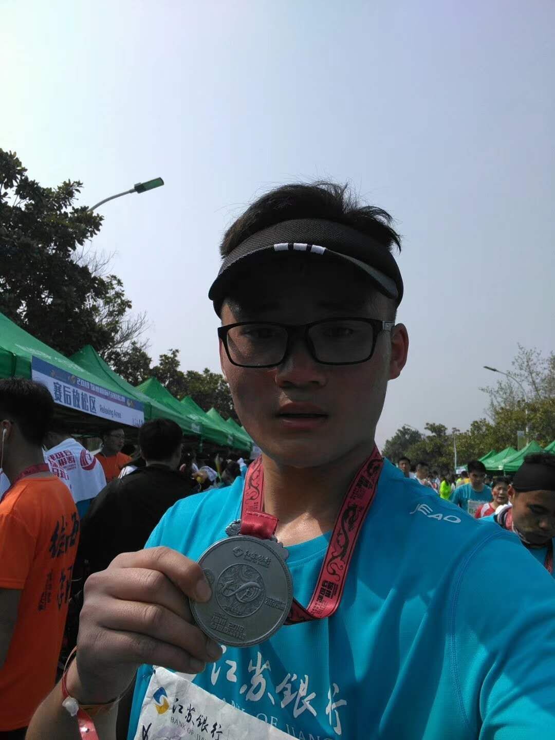 日出水了啊快点使劲动态图