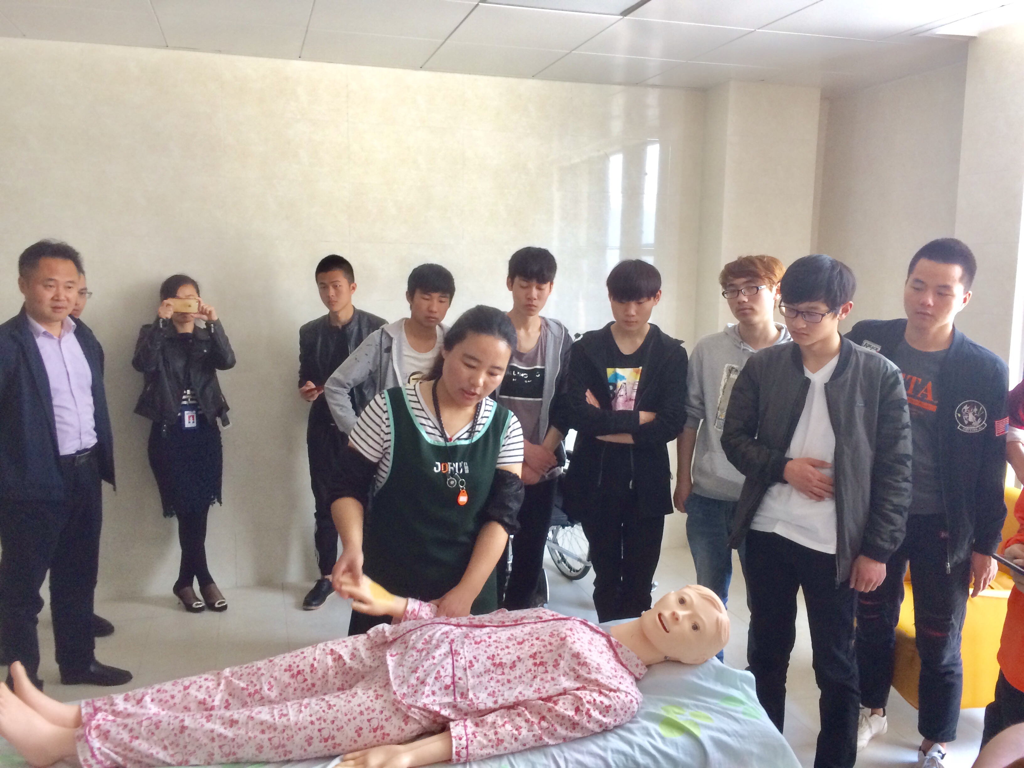 日出水了啊快点使劲动态图