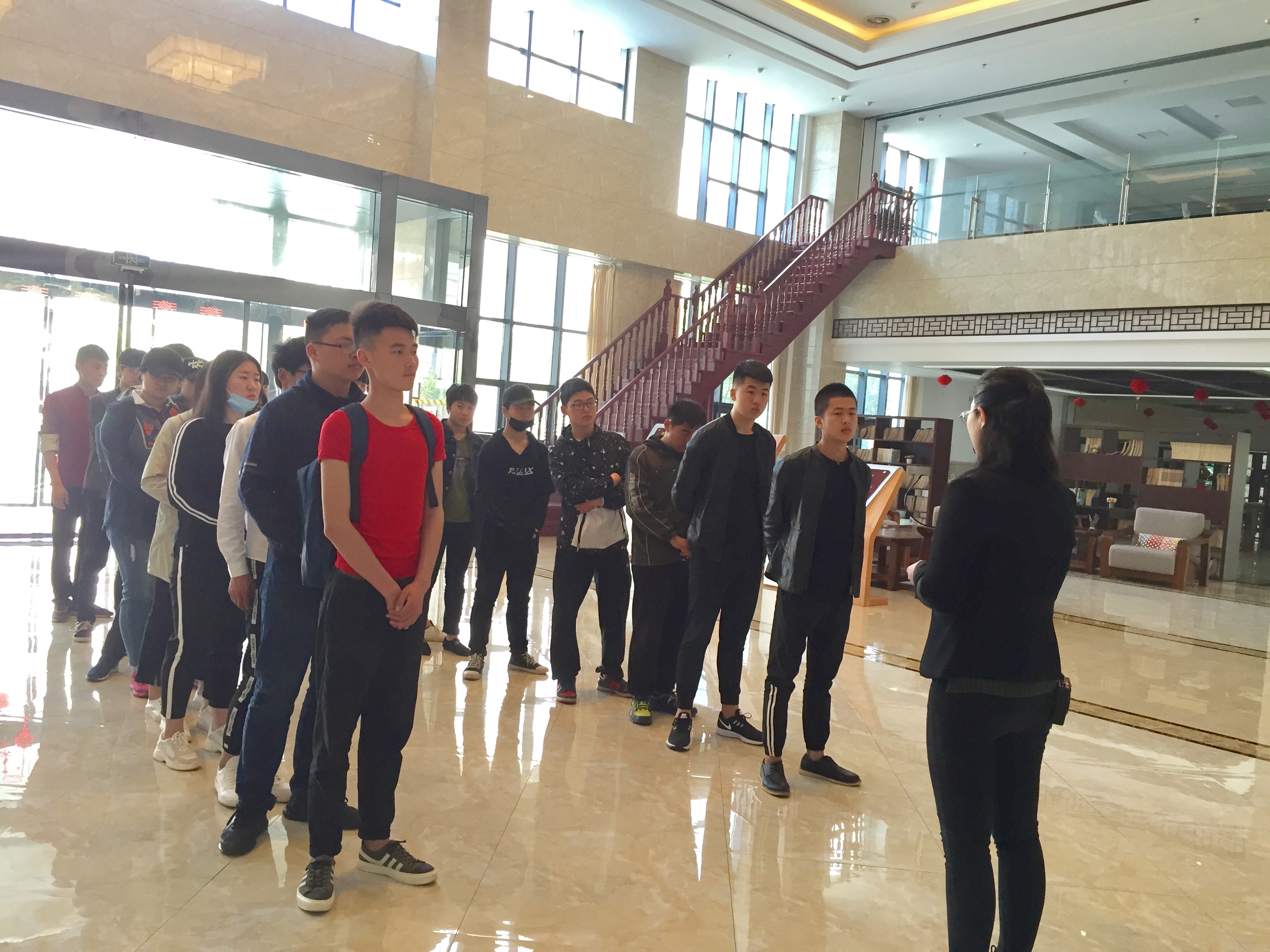 日出水了啊快点使劲动态图