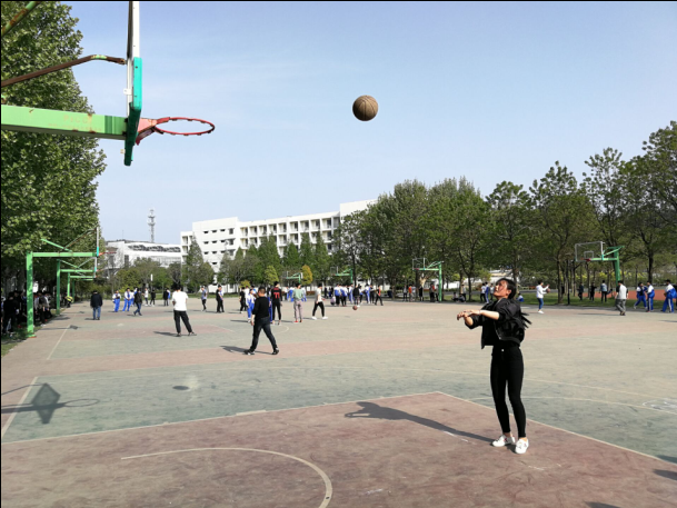 日出水了啊快点使劲动态图