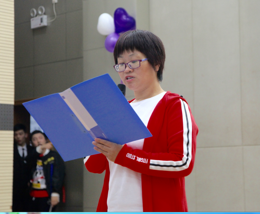 日出水了啊快点使劲动态图