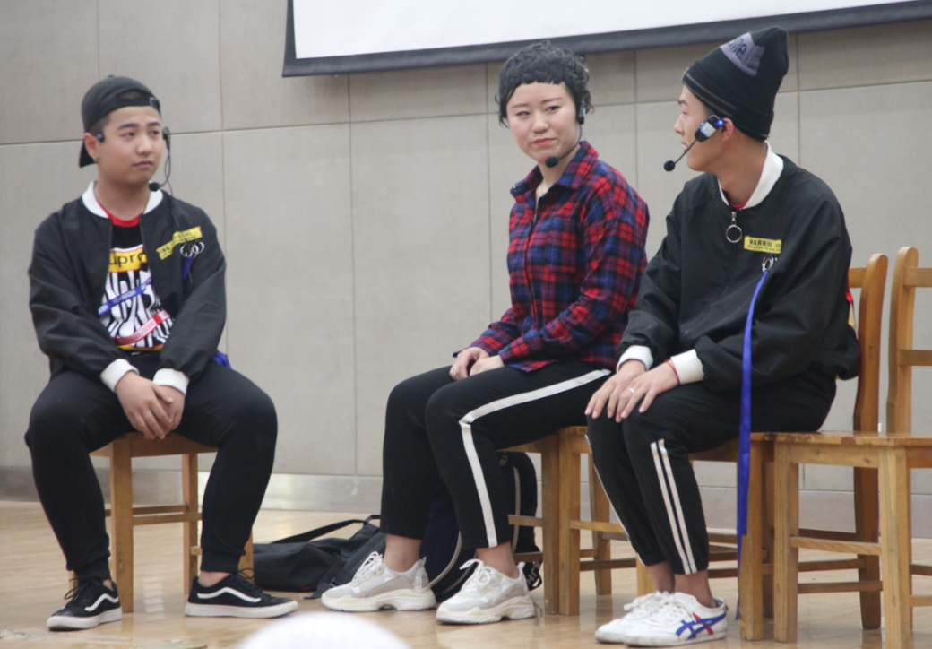 日出水了啊快点使劲动态图