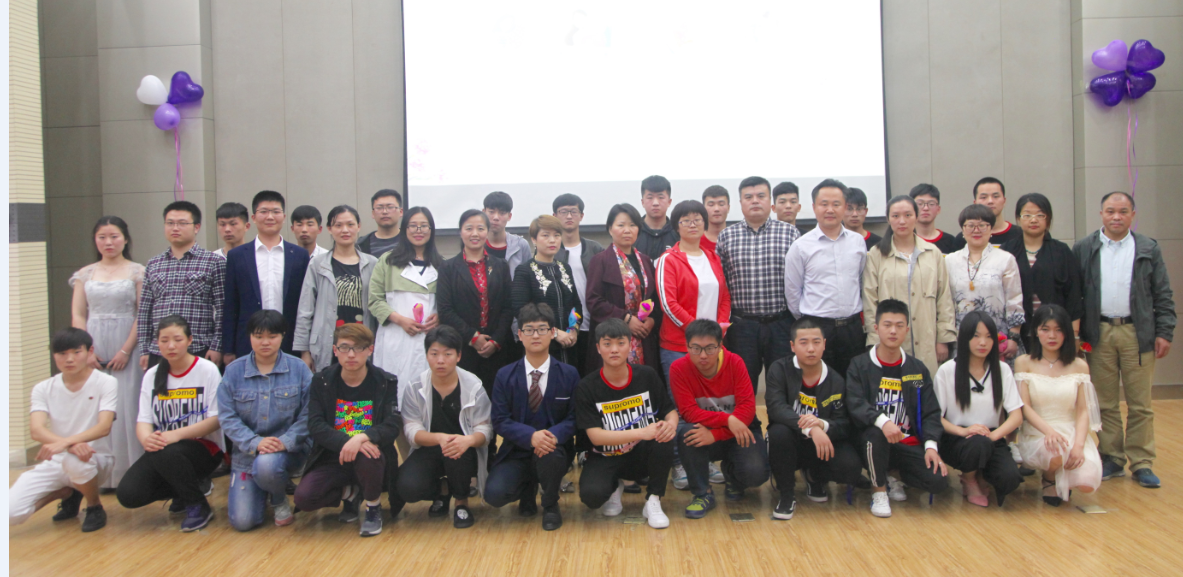 日出水了啊快点使劲动态图