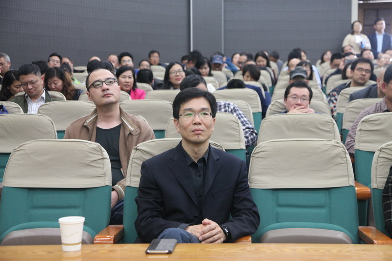 日出水了啊快点使劲动态图