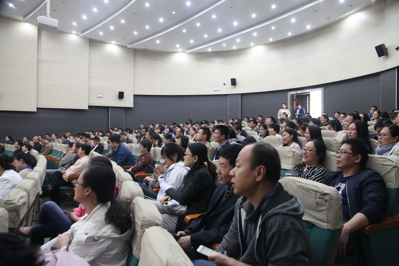 日出水了啊快点使劲动态图