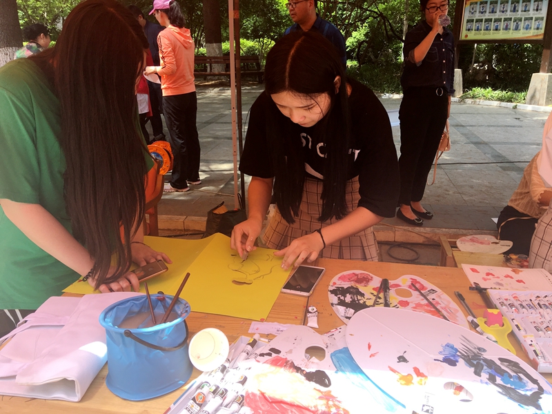 日出水了啊快点使劲动态图