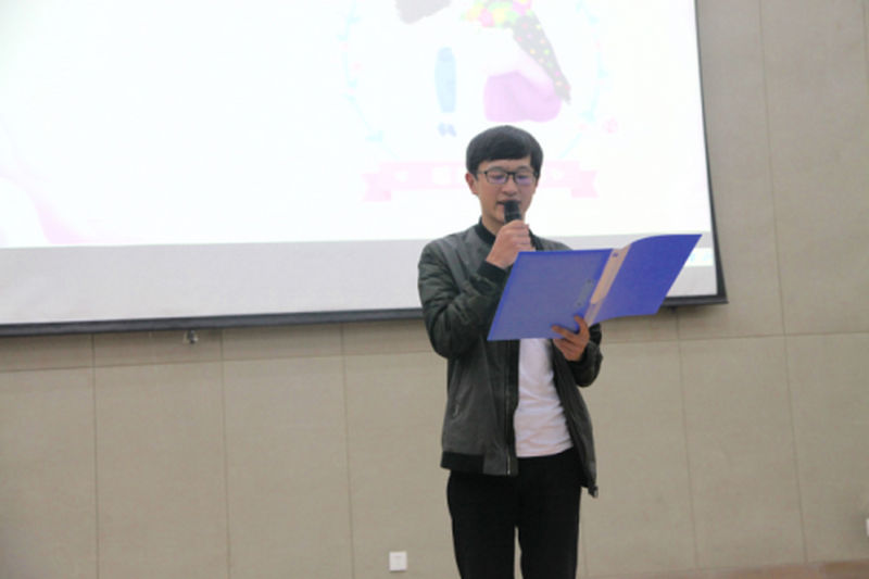 日出水了啊快点使劲动态图