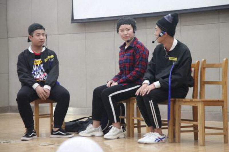 日出水了啊快点使劲动态图