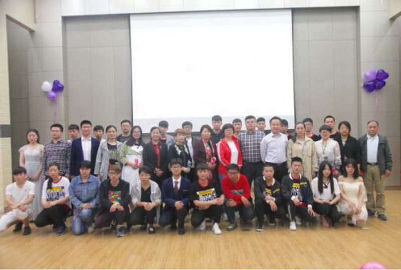 日出水了啊快点使劲动态图