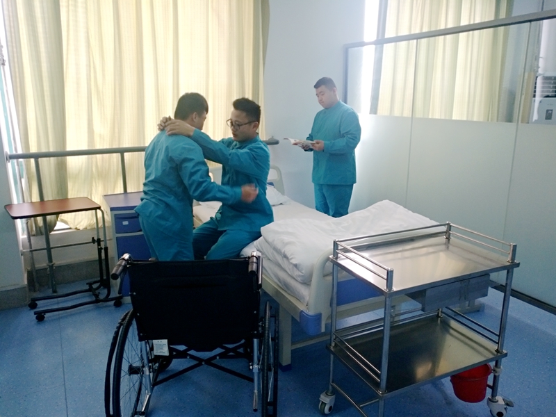 日出水了啊快点使劲动态图