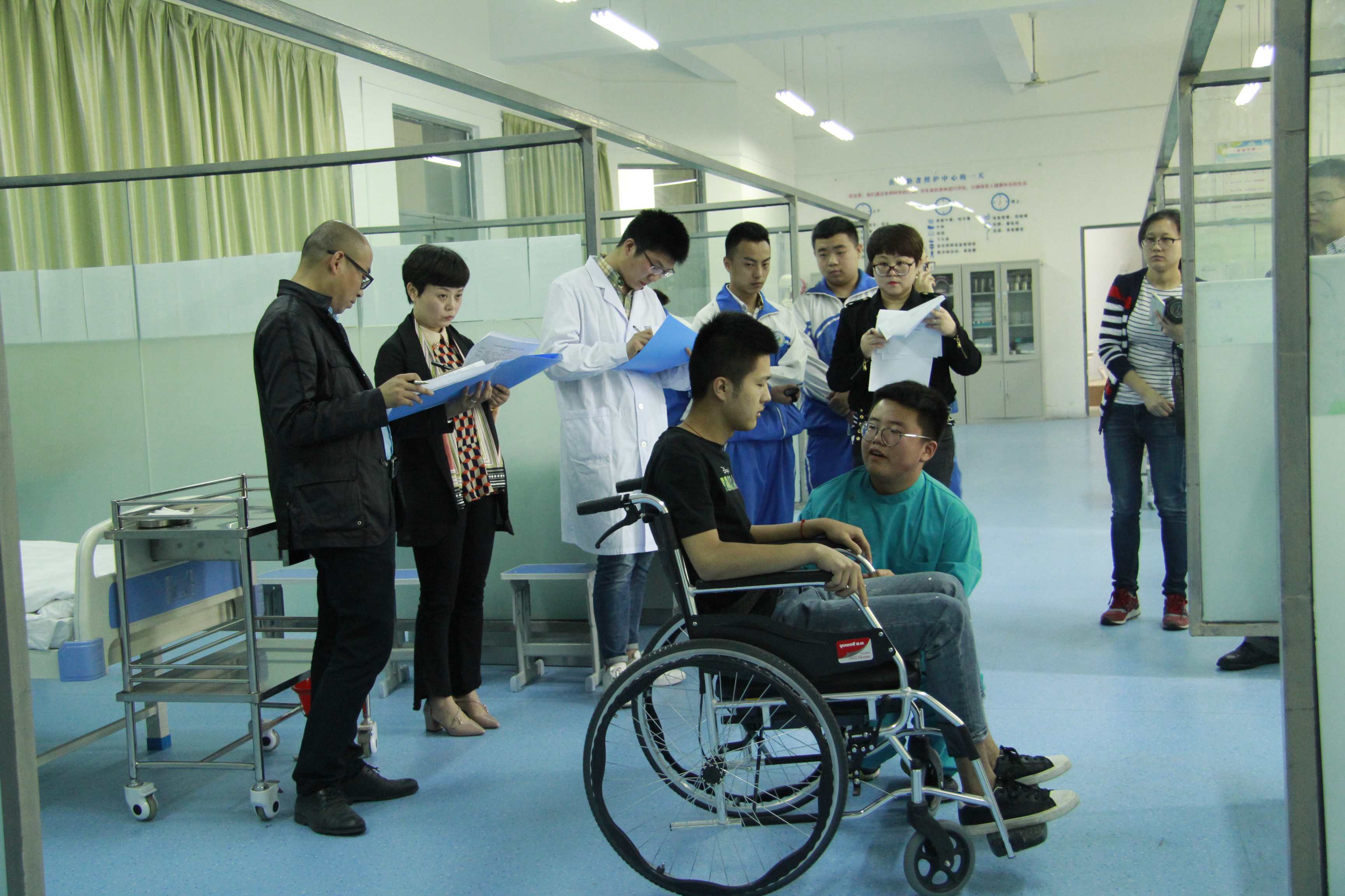 日出水了啊快点使劲动态图