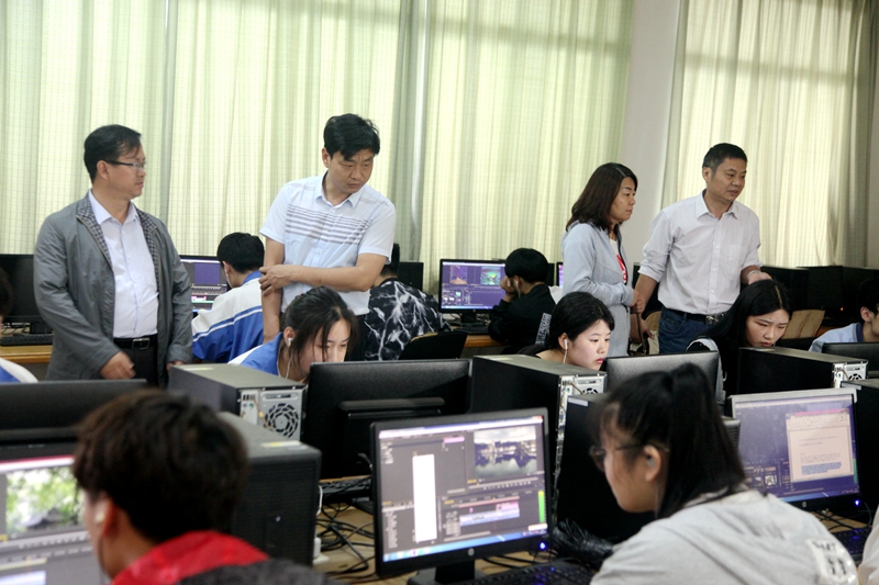 日出水了啊快点使劲动态图