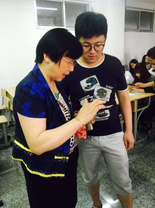 日出水了啊快点使劲动态图