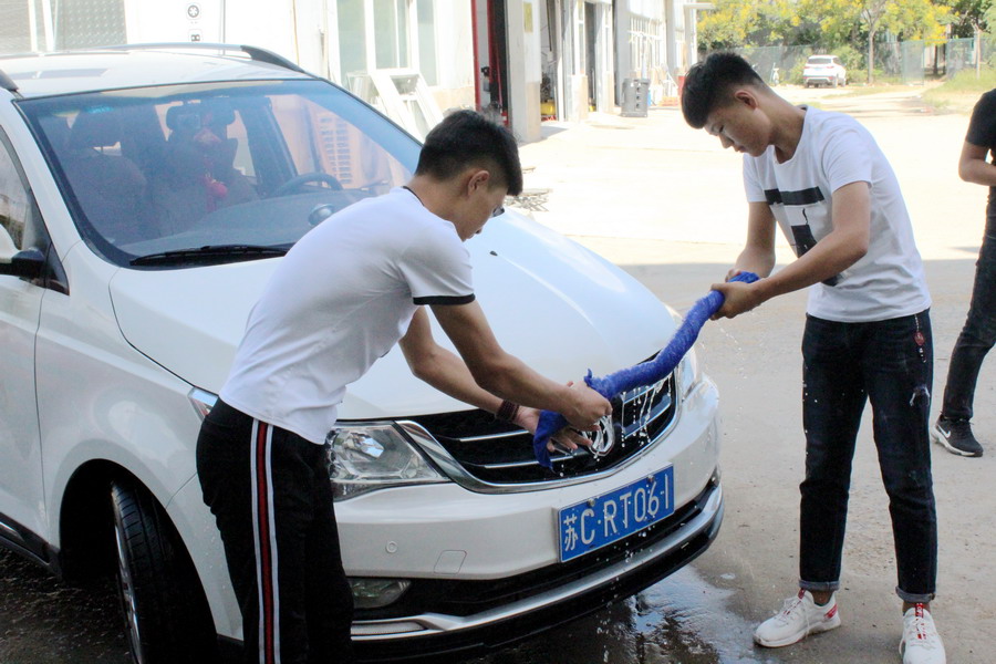 日出水了啊快点使劲动态图