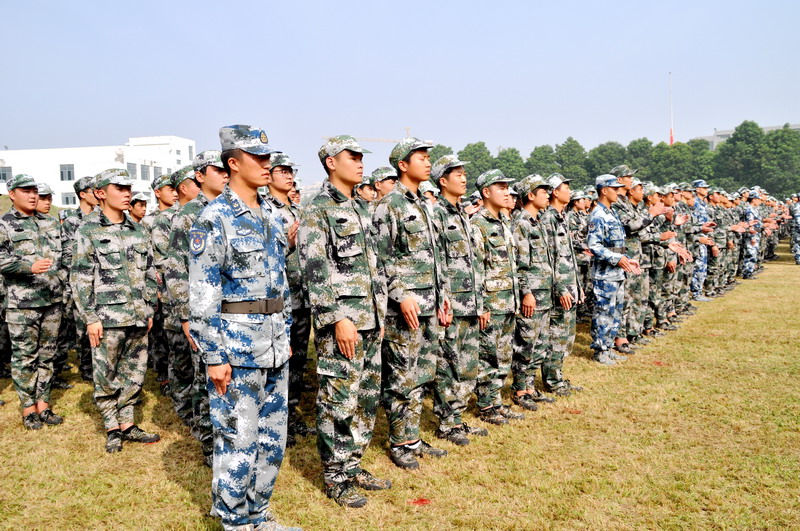 日出水了啊快点使劲动态图