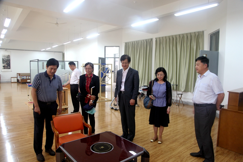 日出水了啊快点使劲动态图