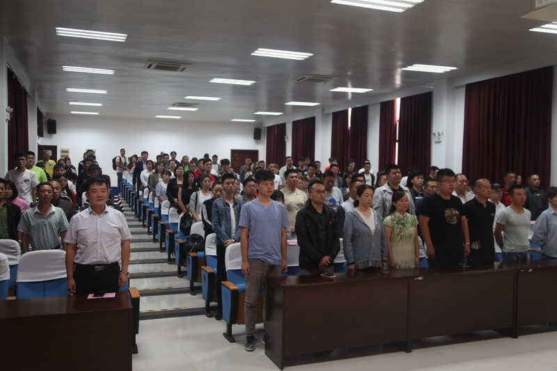 日出水了啊快点使劲动态图