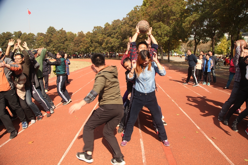 日出水了啊快点使劲动态图