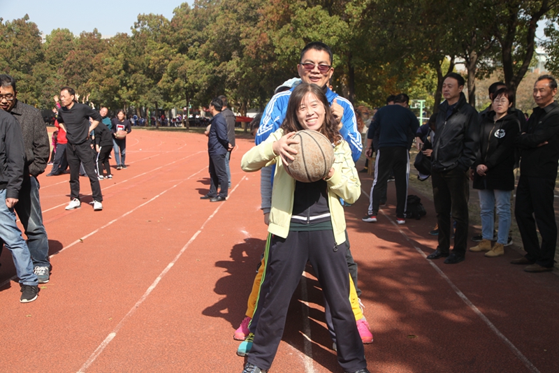 日出水了啊快点使劲动态图