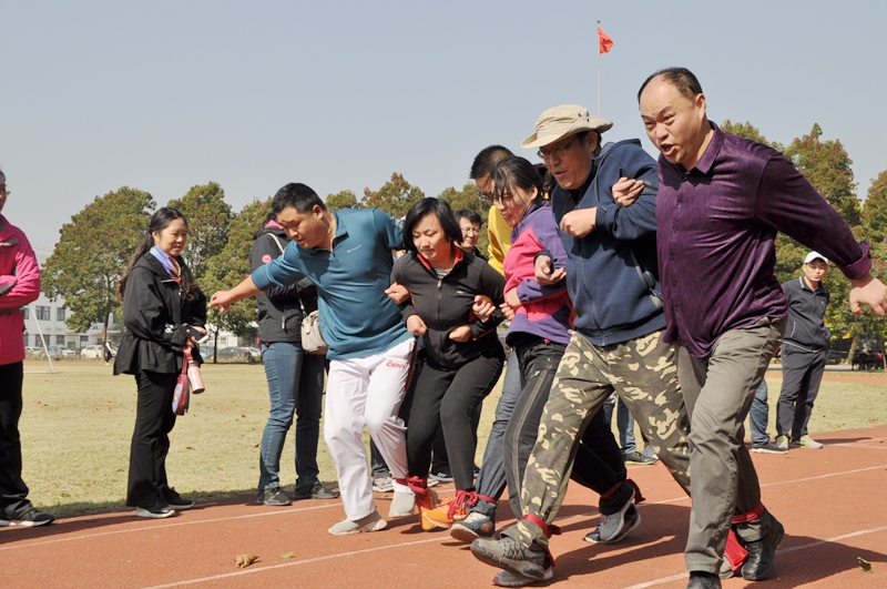 日出水了啊快点使劲动态图