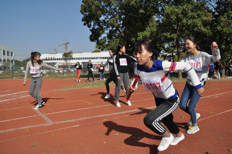 日出水了啊快点使劲动态图